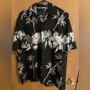 Alvish Black and White Floral Hawaiian Button Up Shirt